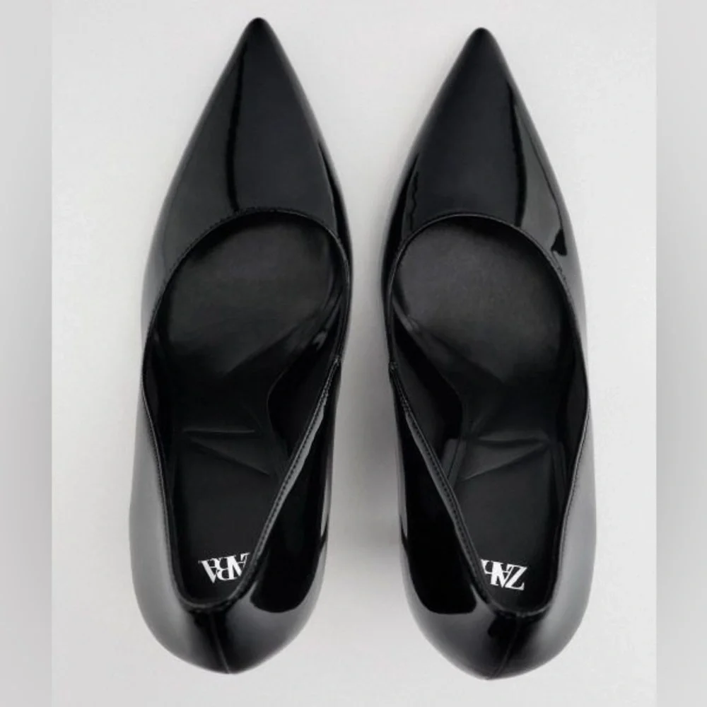 NWT. Zara Black Patent Effect High Heel Pumps. Size 9.